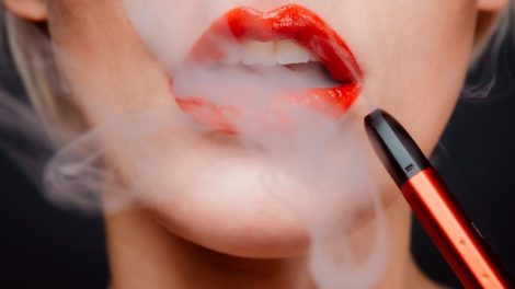 Vaping Device and Vape Smoking