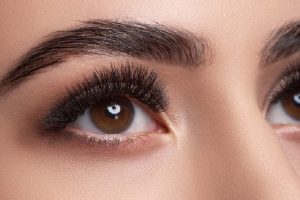 When and How to Use Careprost to Enhance Eyelashes