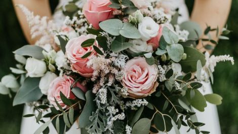 wedding with these decor flowers