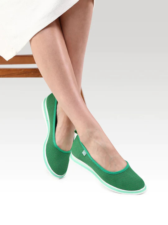 Women Flat Pumps UK