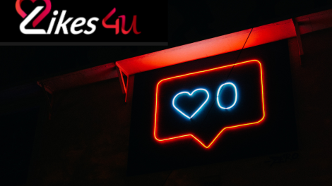 Picture of Heart in a neon message icon