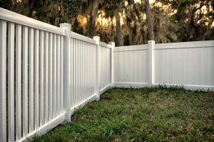 Which Of The Best Modern Fence Materials?