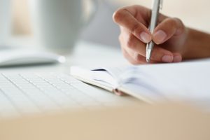 Pros and cons of choosing discourse analysis in your PhD Dissertation